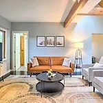 Minneapolis Townhome With Loft Less Than 3 Mi To Dtwn!