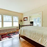 Charming Mpls Home With Patio - Walk To Uptown!