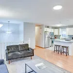Lovely Minneapolis Home Near Target Field!