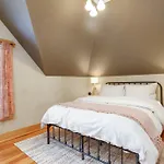 Ekman Carriage House