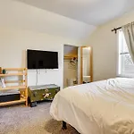 2 Mi To Downtown Minneapolis Apt With Shared Yard