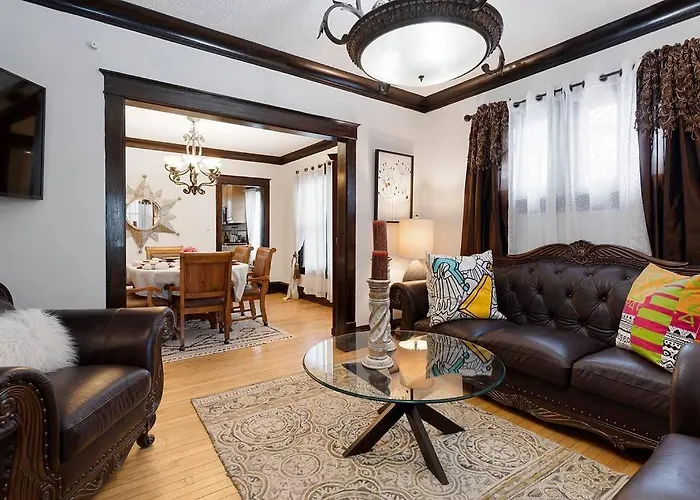 Amazing Traditional Home South Minneapolis