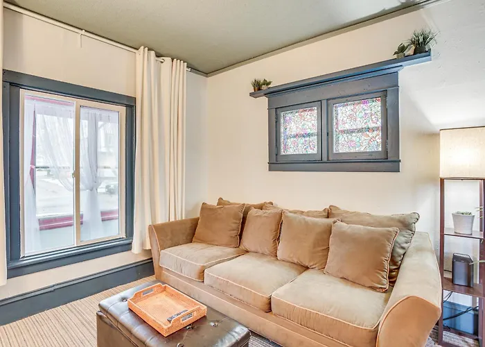Charming Minneapolis Home With Deck, 5 Mi To Central