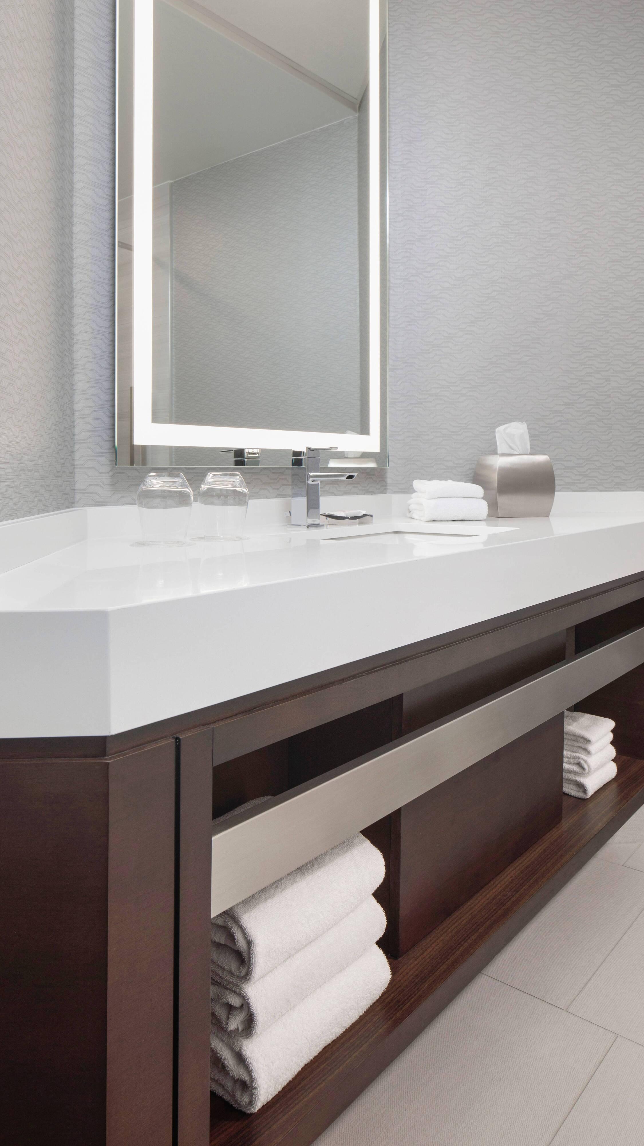 Marriott Center Hotel 4*