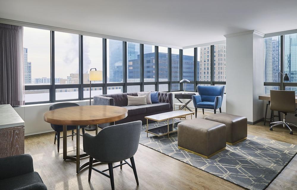 The Marquette Hotel, Curio Collection By Hilton Hotel 4*