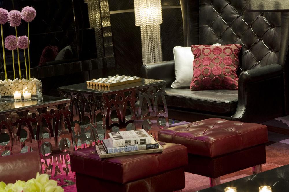 W - The Foshay 5*
