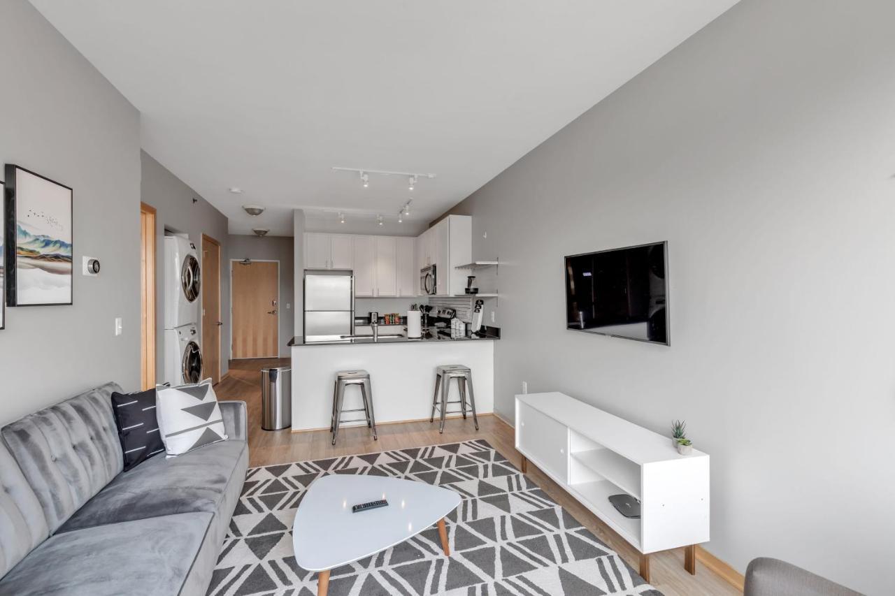 Beautiful Luxury 1br In The Heart On Holiday home