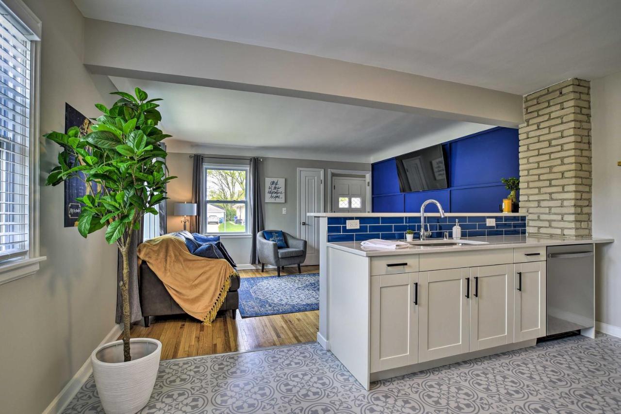 Mpls Duplex With Wifi And Kitchen 5 Mi To Dtwn! Holiday home Minneapolis