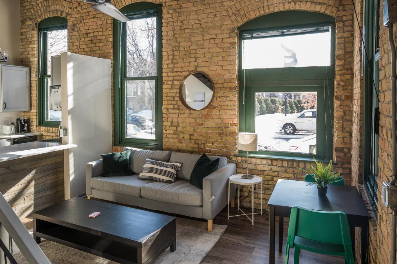 Apartment Frontdesk 50 4th Ave Apts North Loop Warehouse District *