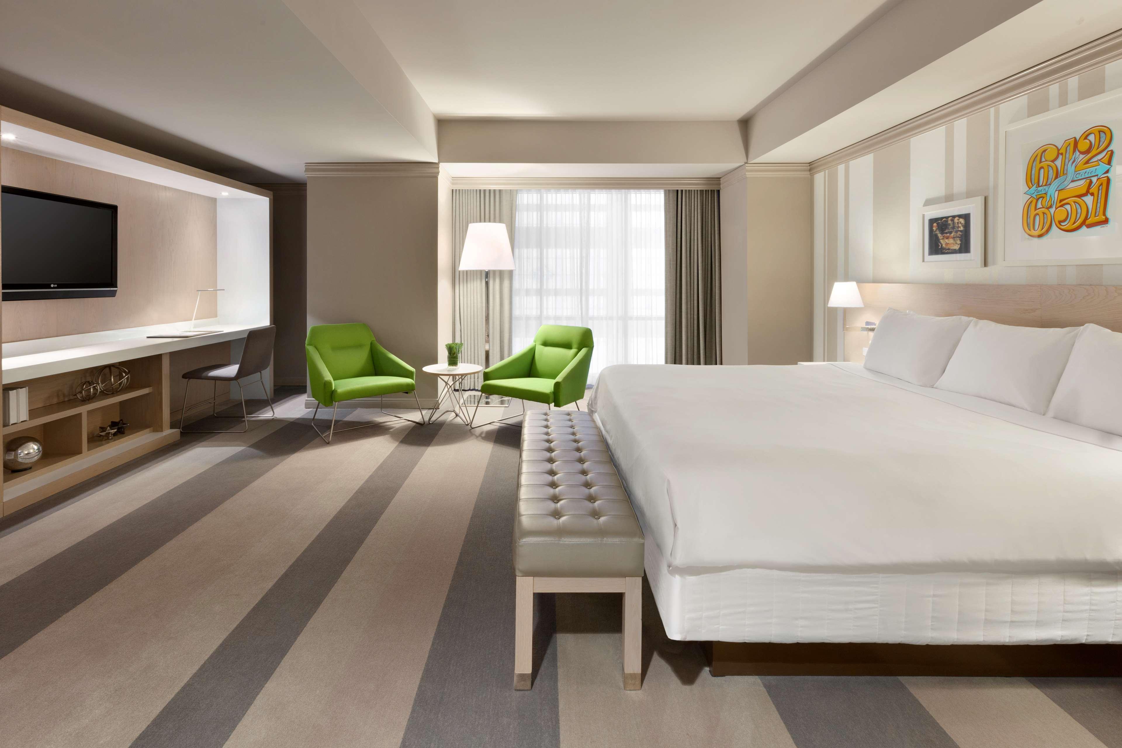 Hotel The Royal Sonesta Downtown