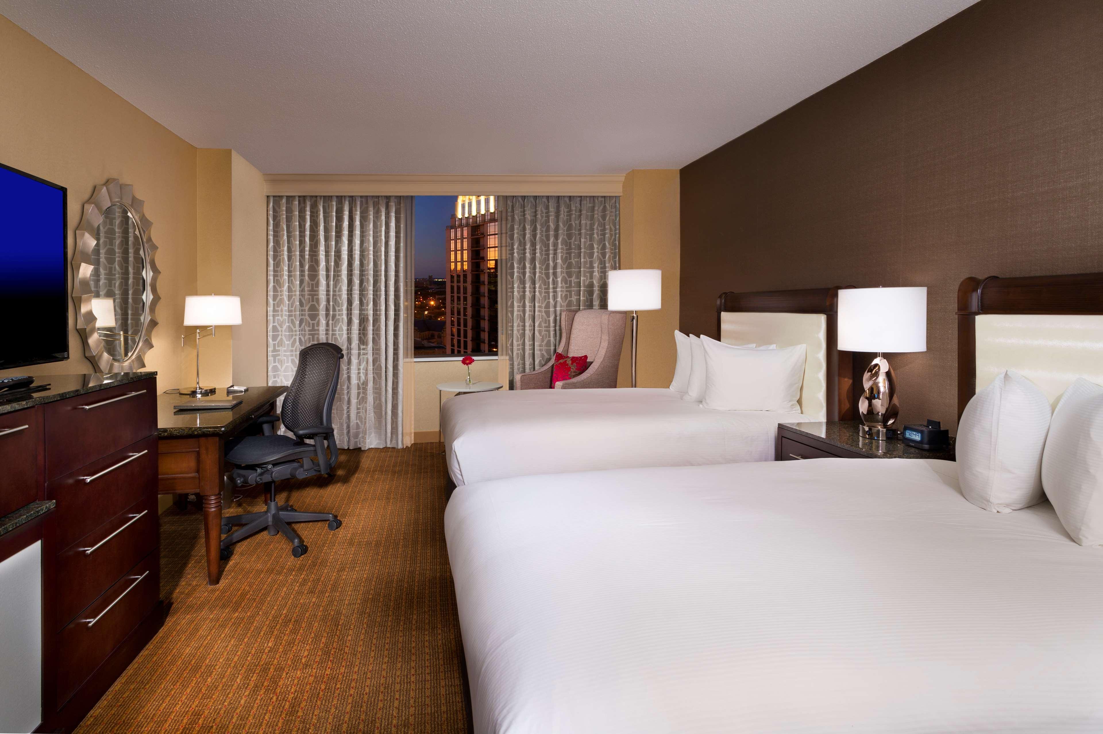 Hilton 4* Minneapolis
