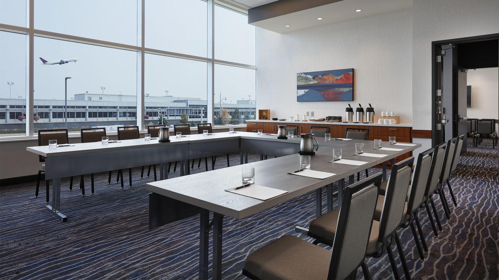 Intercontinental - St. Paul Airport By Ihg Hotel Minneapolis