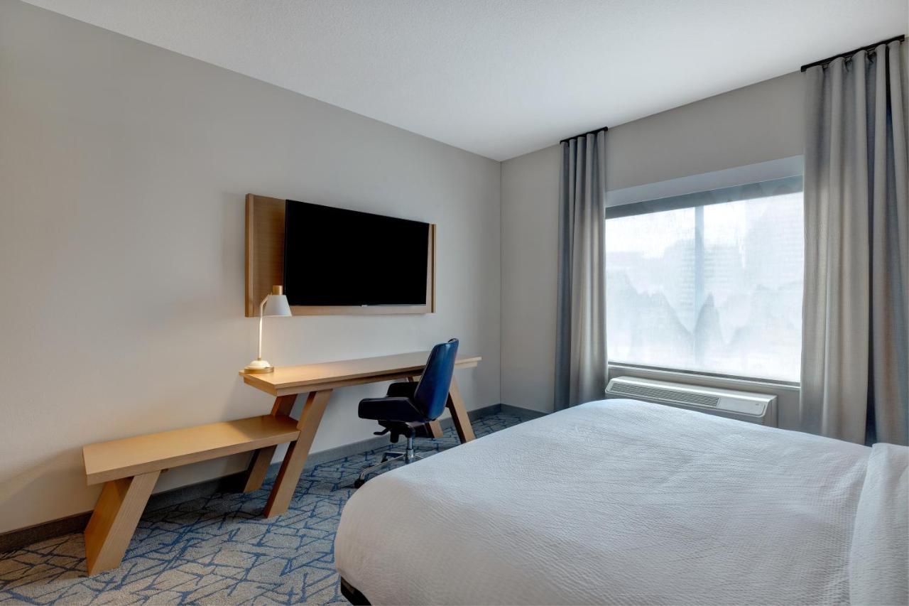 Fairfield By Marriott & Downtown Hotel