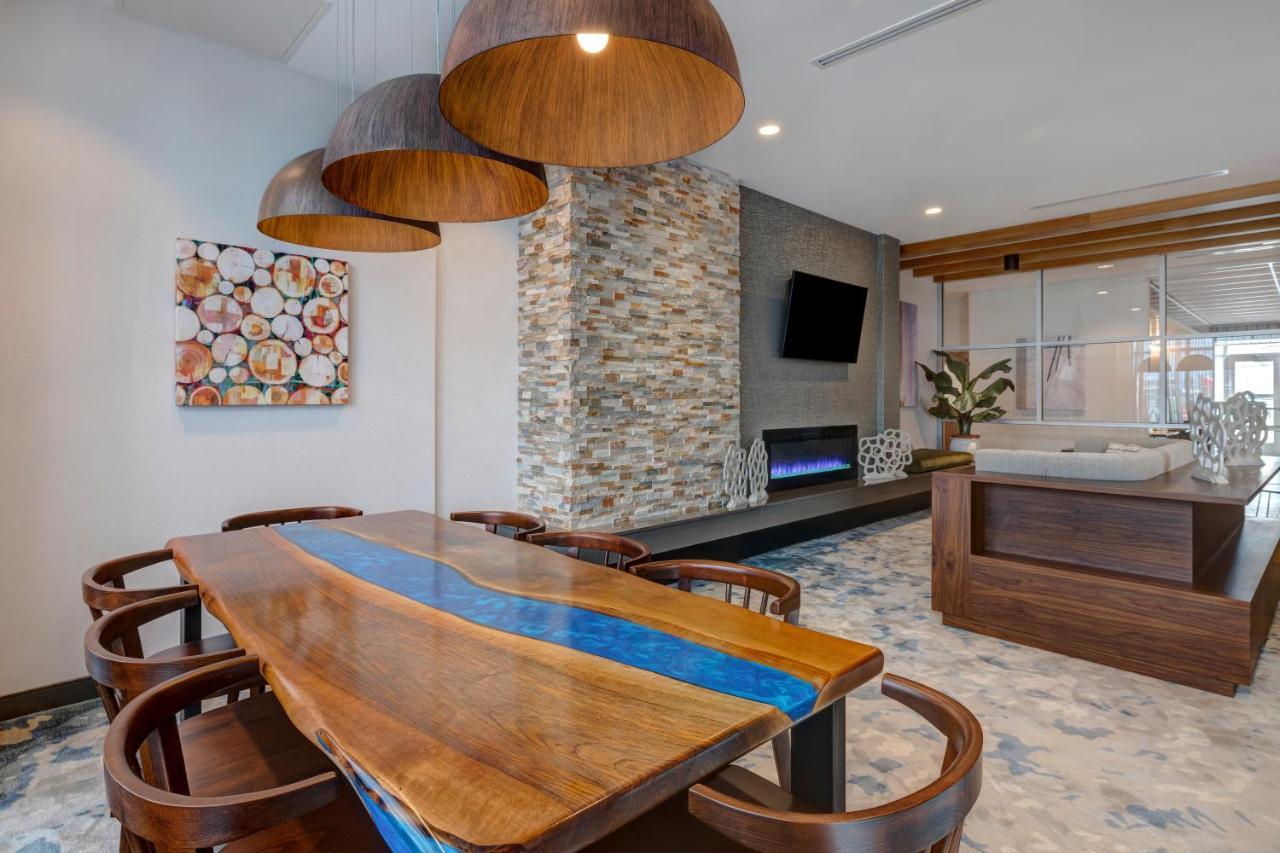 Fairfield By Marriott & Downtown Hotel Minneapolis