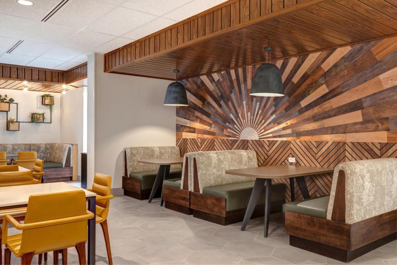 Hotel Fairfield By Marriott & Downtown Minneapolis
