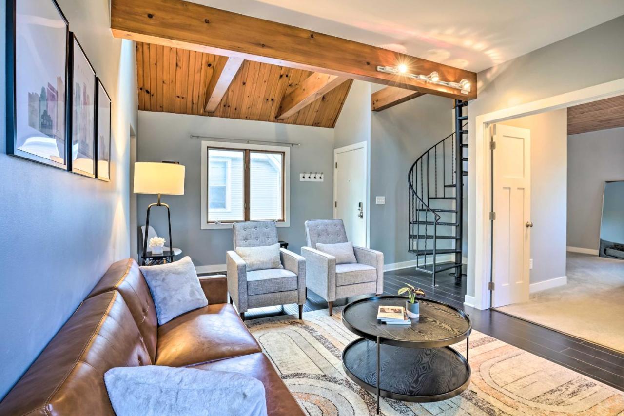 Townhome With Loft Less Than 3 Mi To Dtwn! Holiday home *