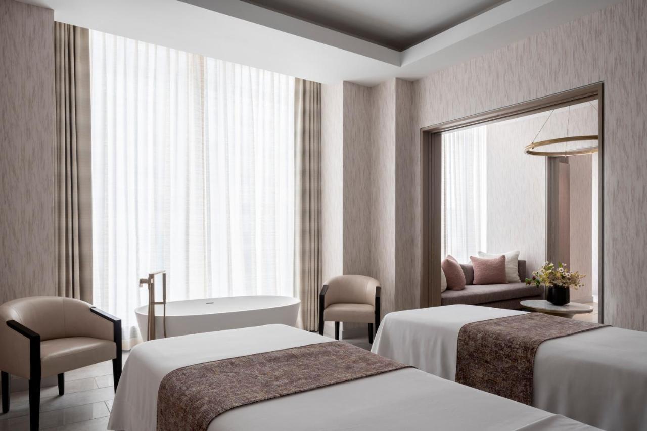 Four Seasons Hotel