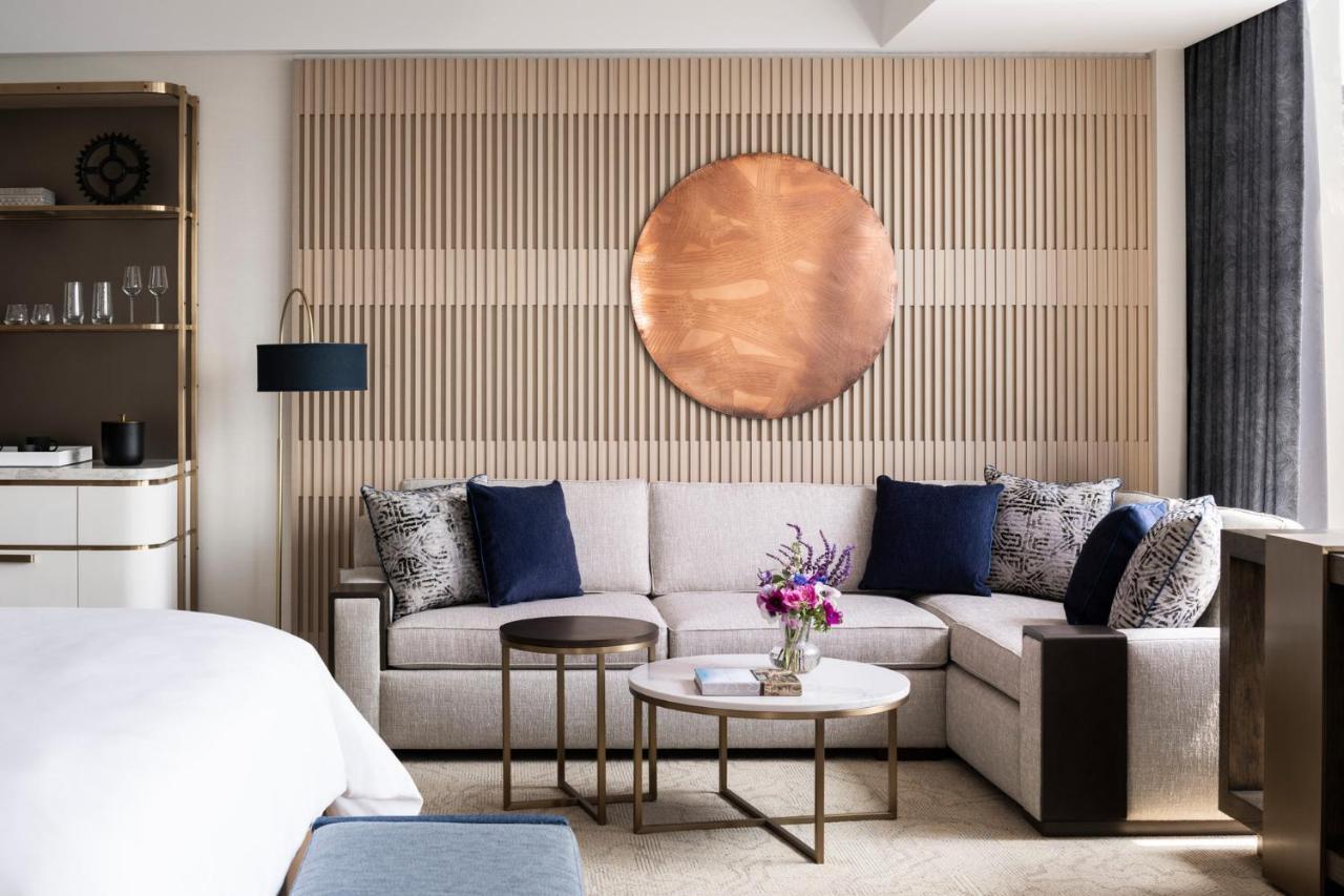 Four Seasons Hotel