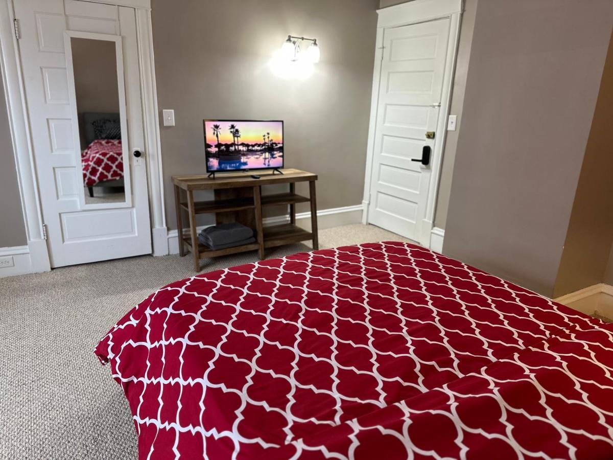 The Uptown Oasis Guest house