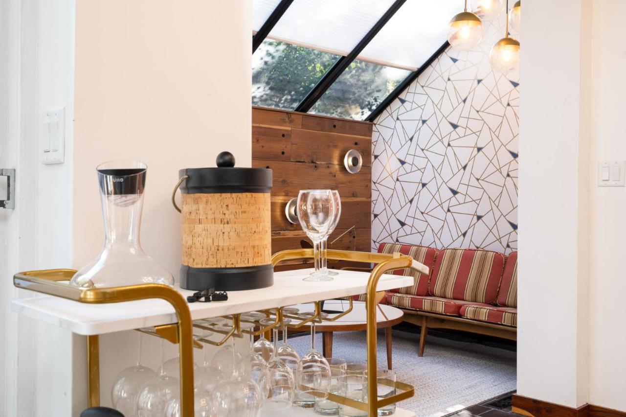 Dove's Nest - Earth Holiday home *