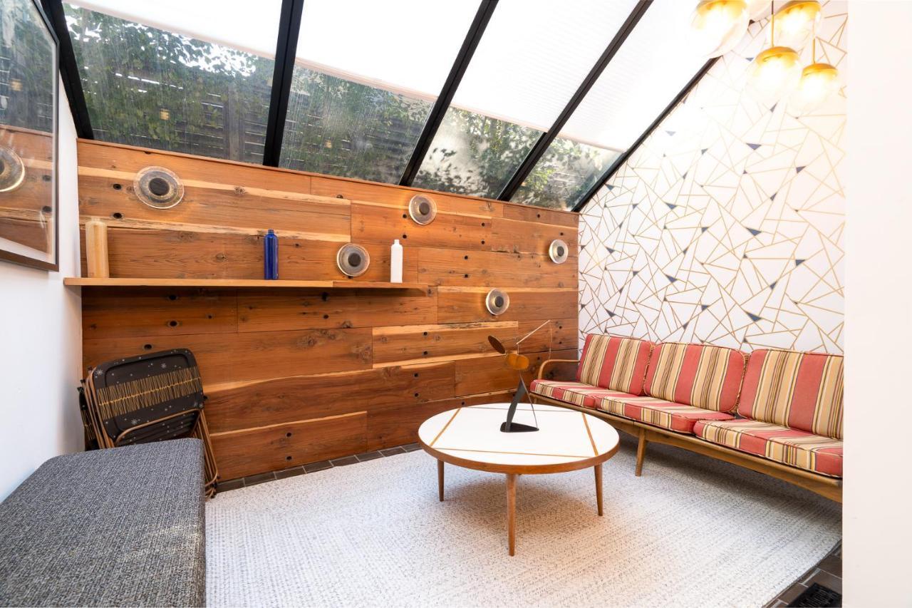 Dove's Nest - Earth Holiday home *