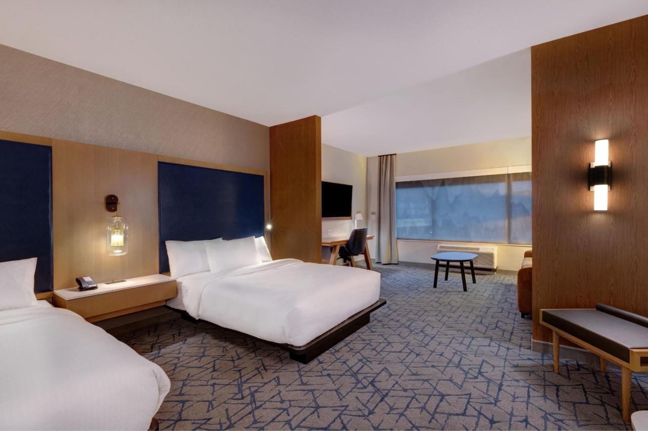 Hotel Fairfield By Marriott & Downtown 2*