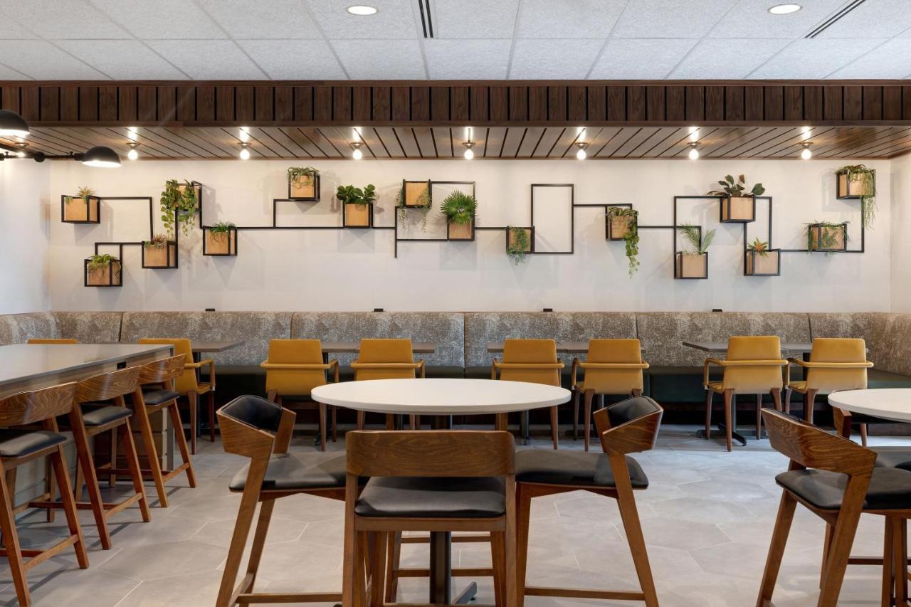Hotel Fairfield By Marriott & Downtown Minneapolis