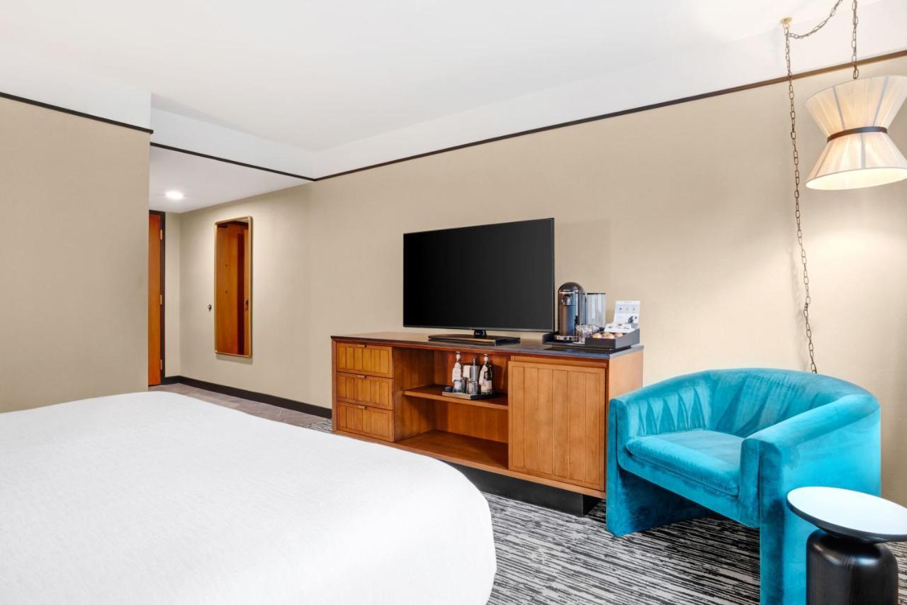 Hotel Indigo - Downtown By Ihg 4*