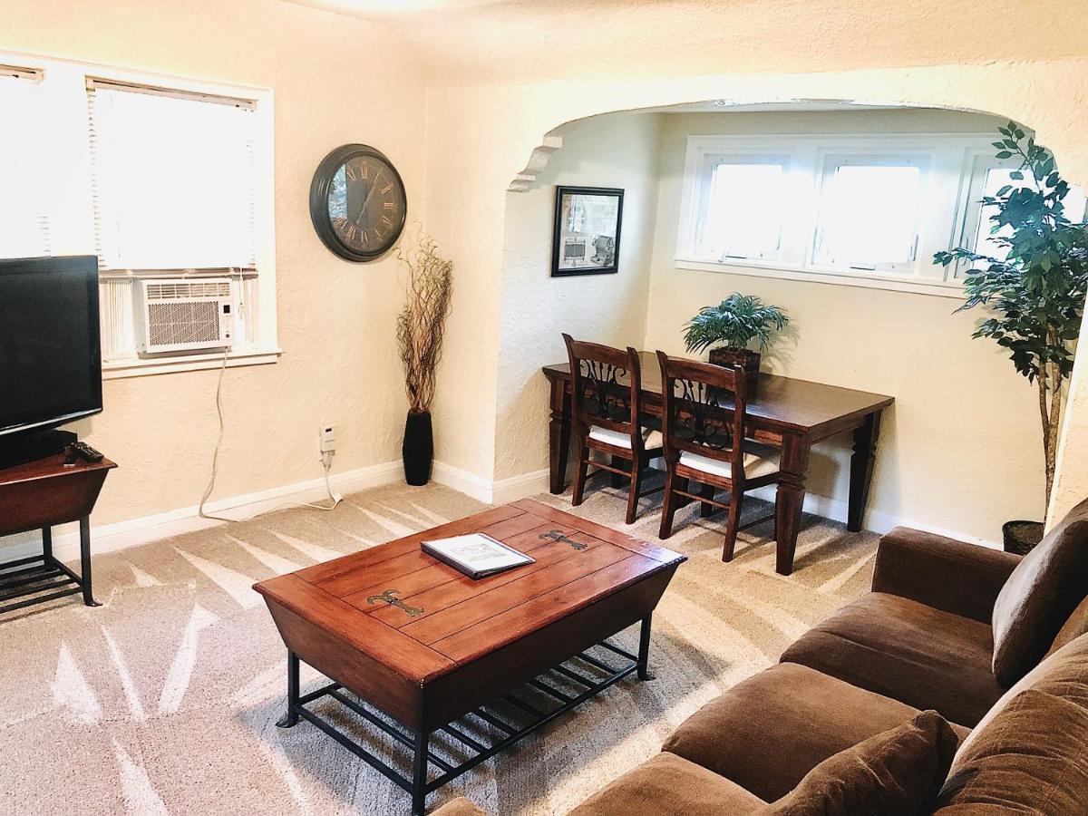 Meticulously Maintained One Bedroom Retreat! * Minneapolis