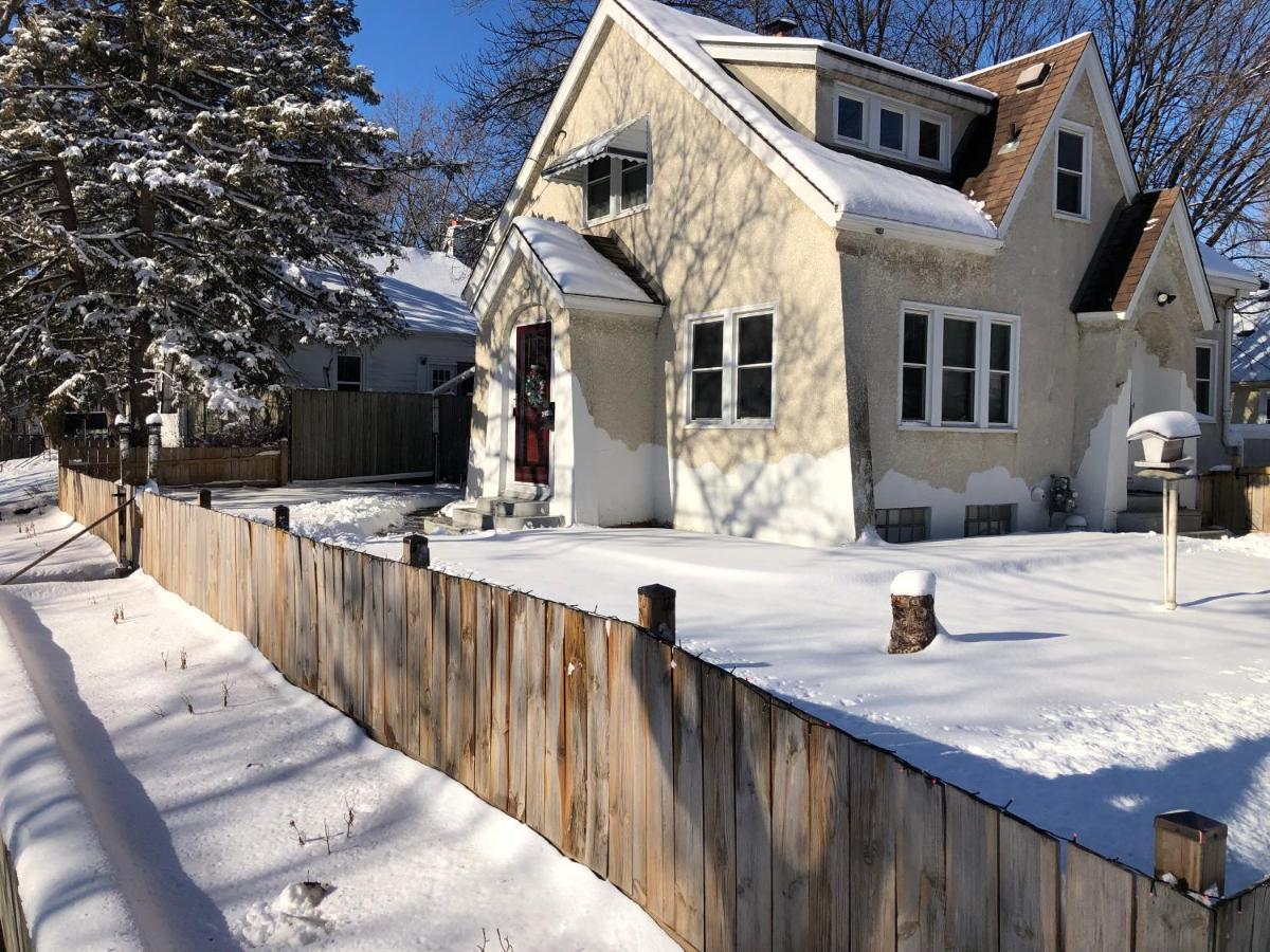 Meticulously Maintained One Bedroom Retreat! Apartment