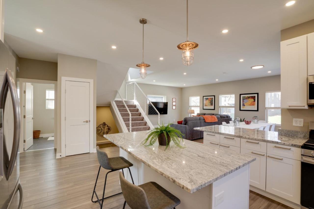 Holiday home Spacious Vacation With Game Room! *