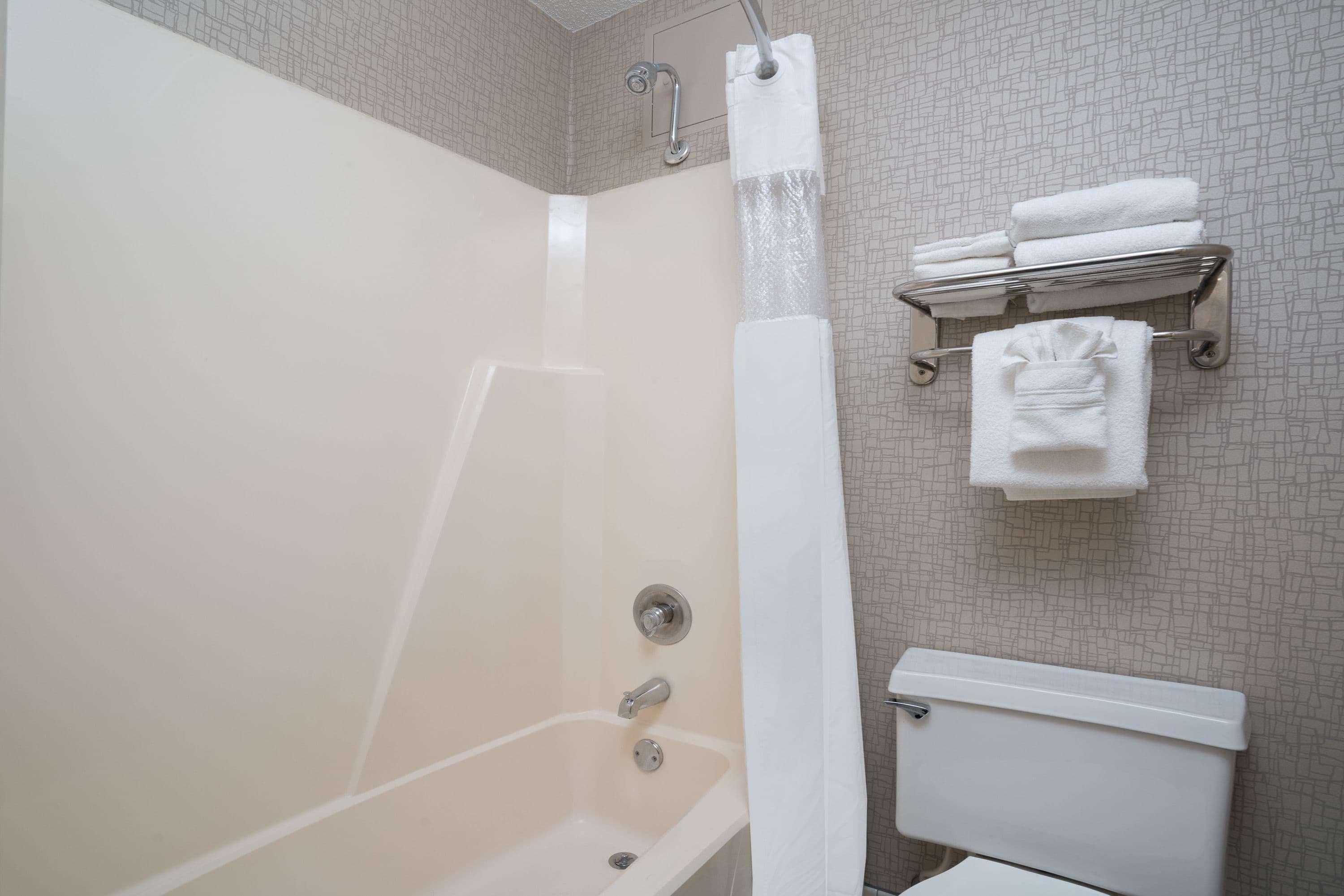 Days By Wyndham Ave Se Hotel 2*