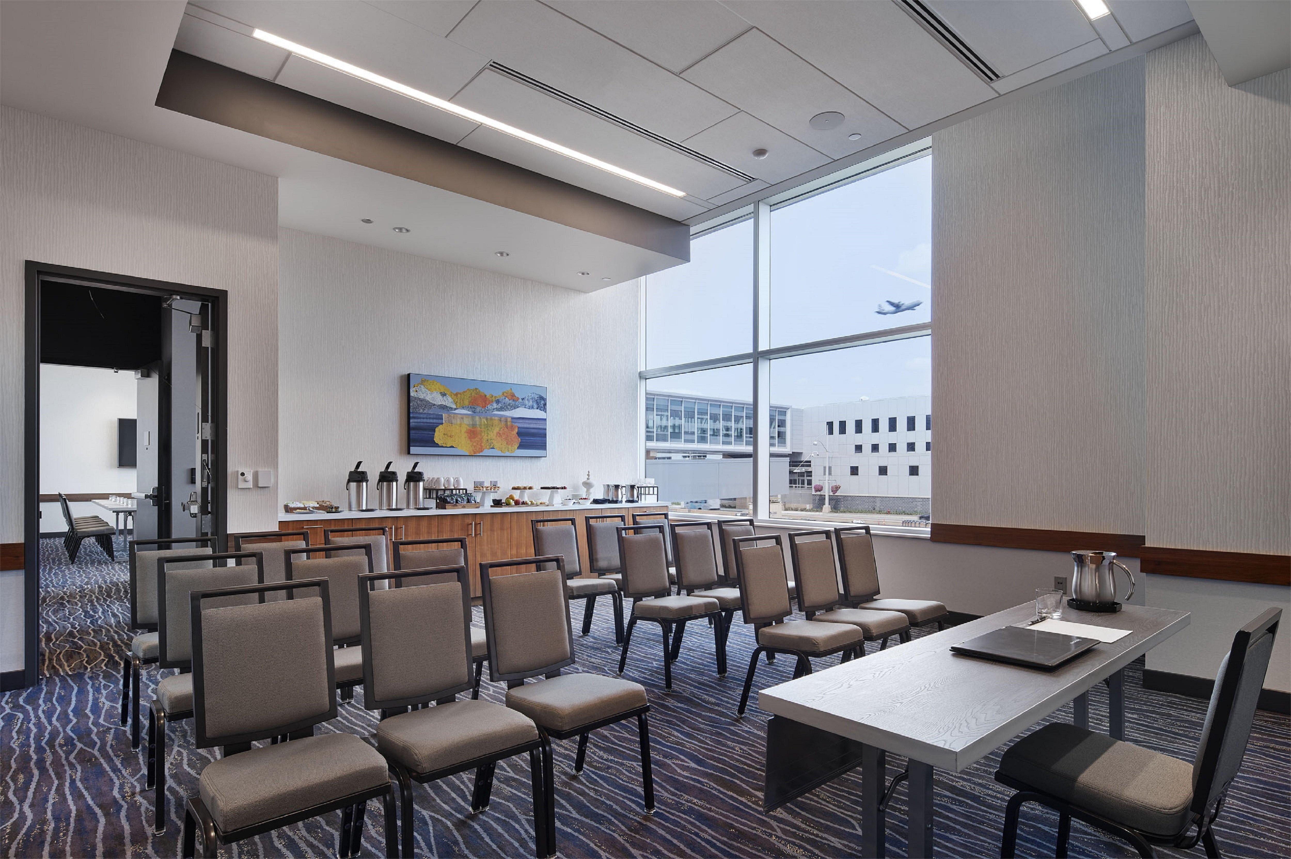 Intercontinental - St. Paul Airport By Ihg Hotel