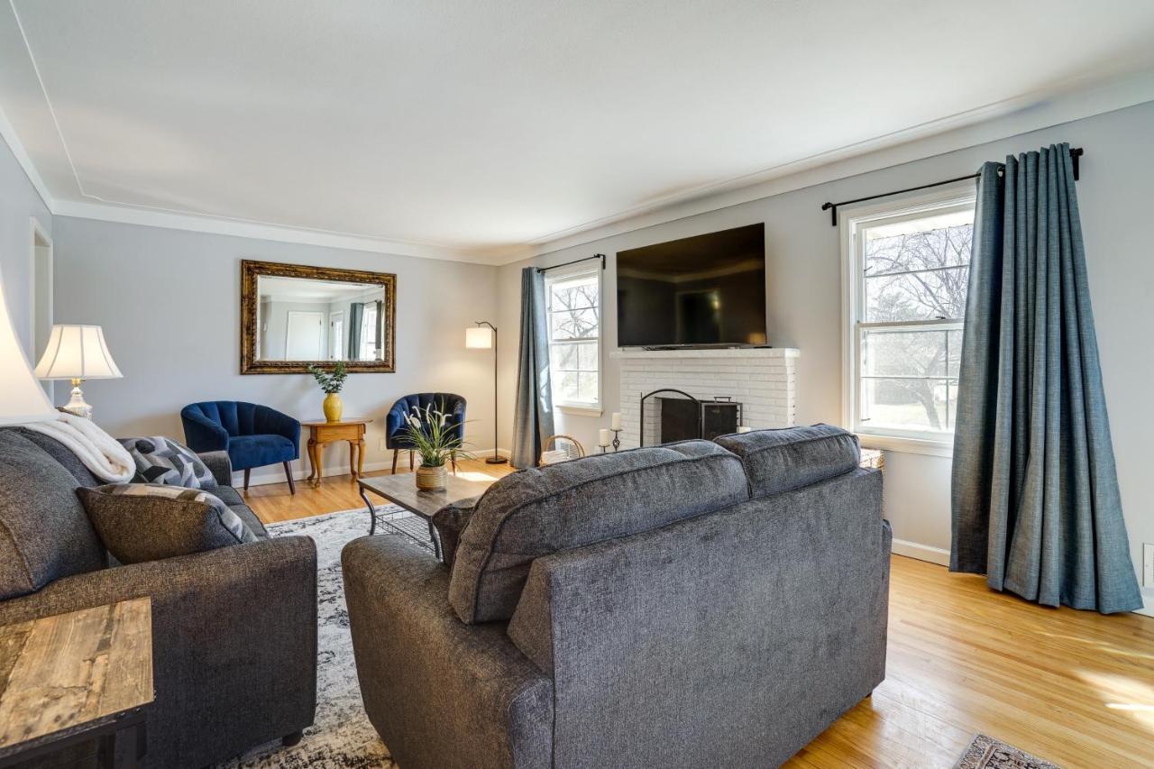 Inviting Vacation With Game Room! Minneapolis