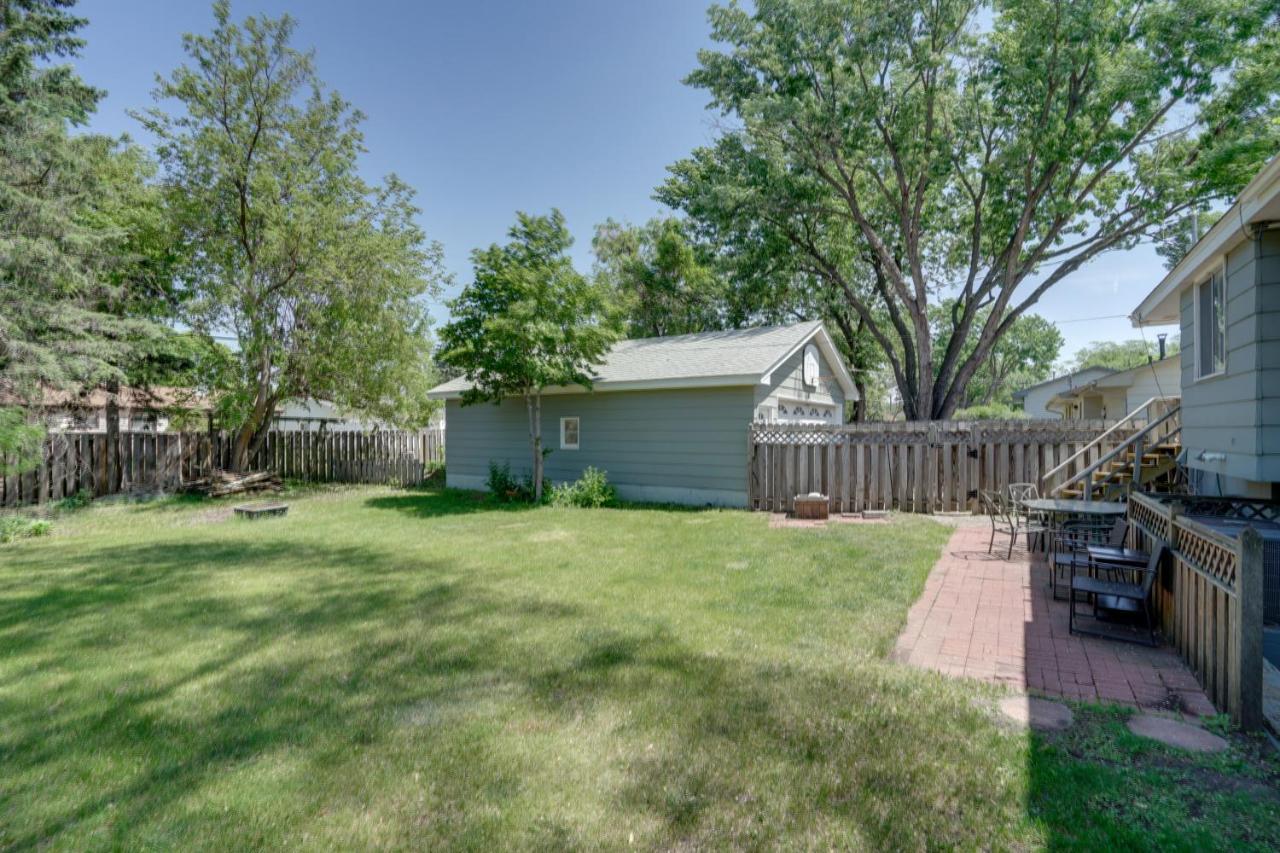Pet-friendly Near Shops And Dining!