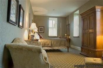 Nicollet Island Hotel