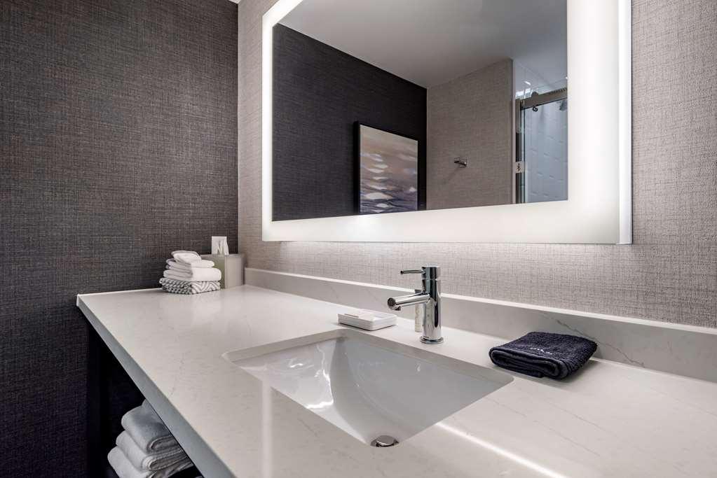 Hotel Cambria Downtown 3*