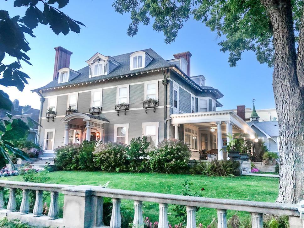 Bed & Breakfast 300 Clifton Minneapolis