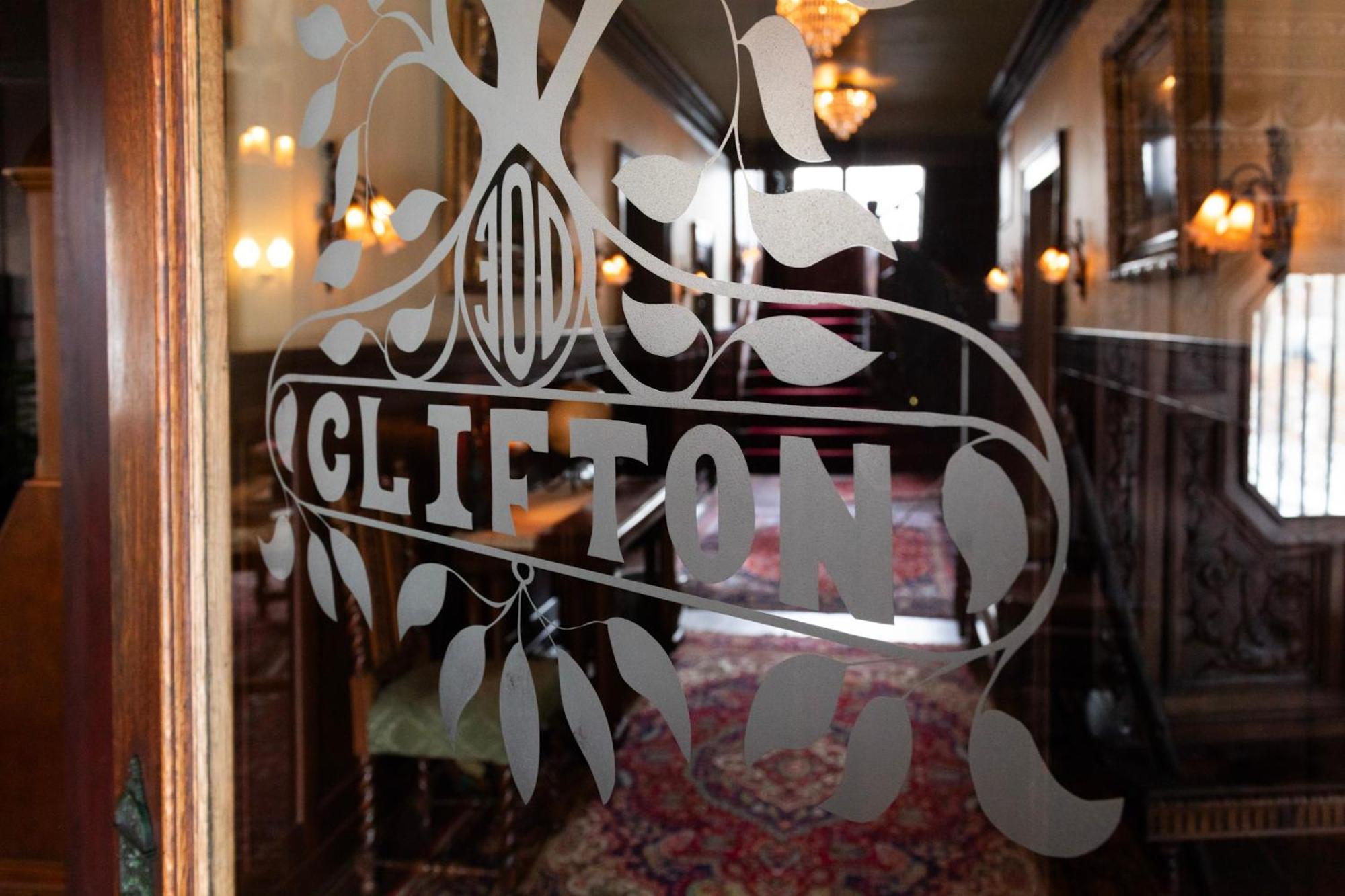 Bed & Breakfast 300 Clifton Minneapolis