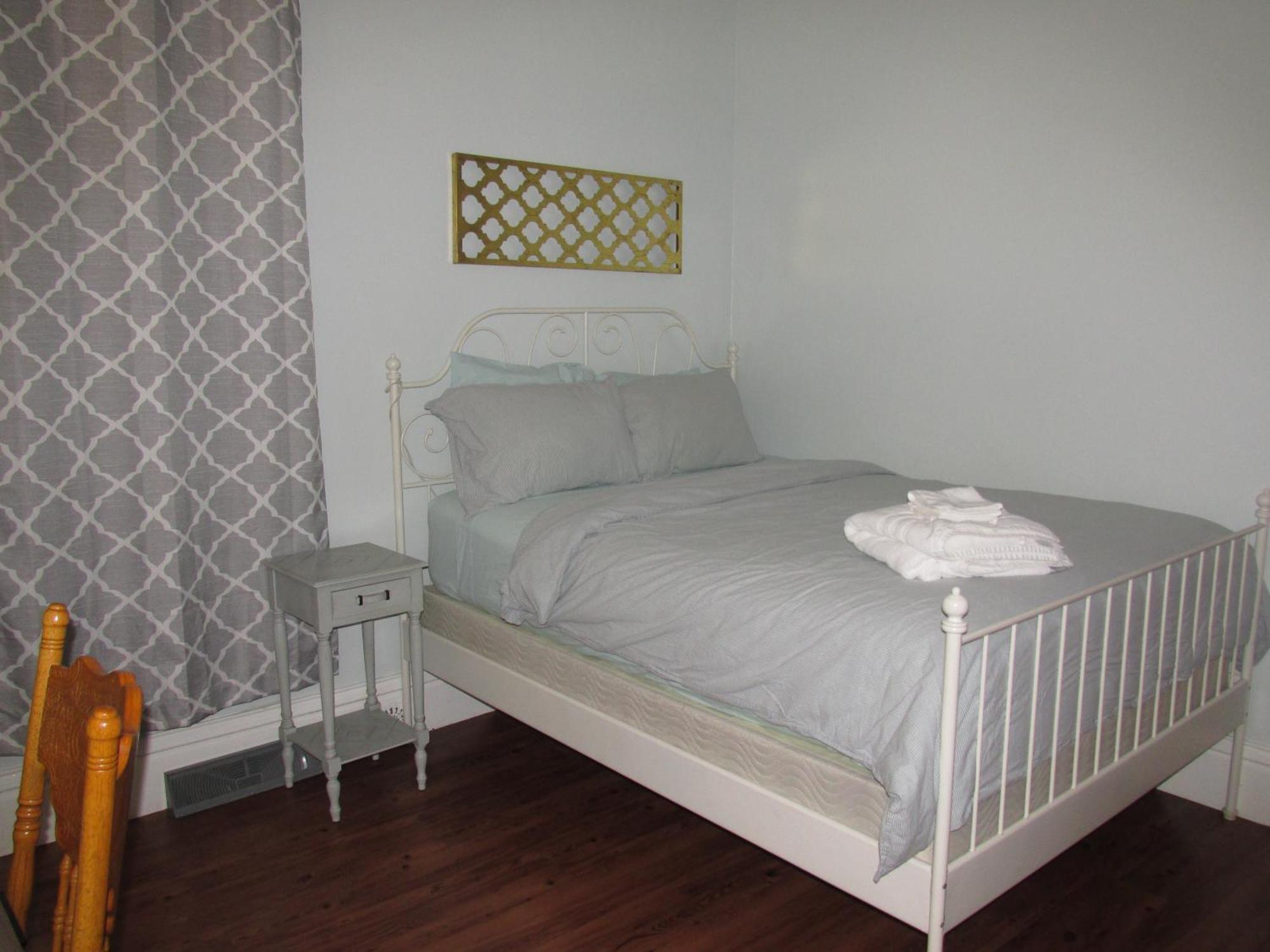 Victorian Near Downtown Homestay *