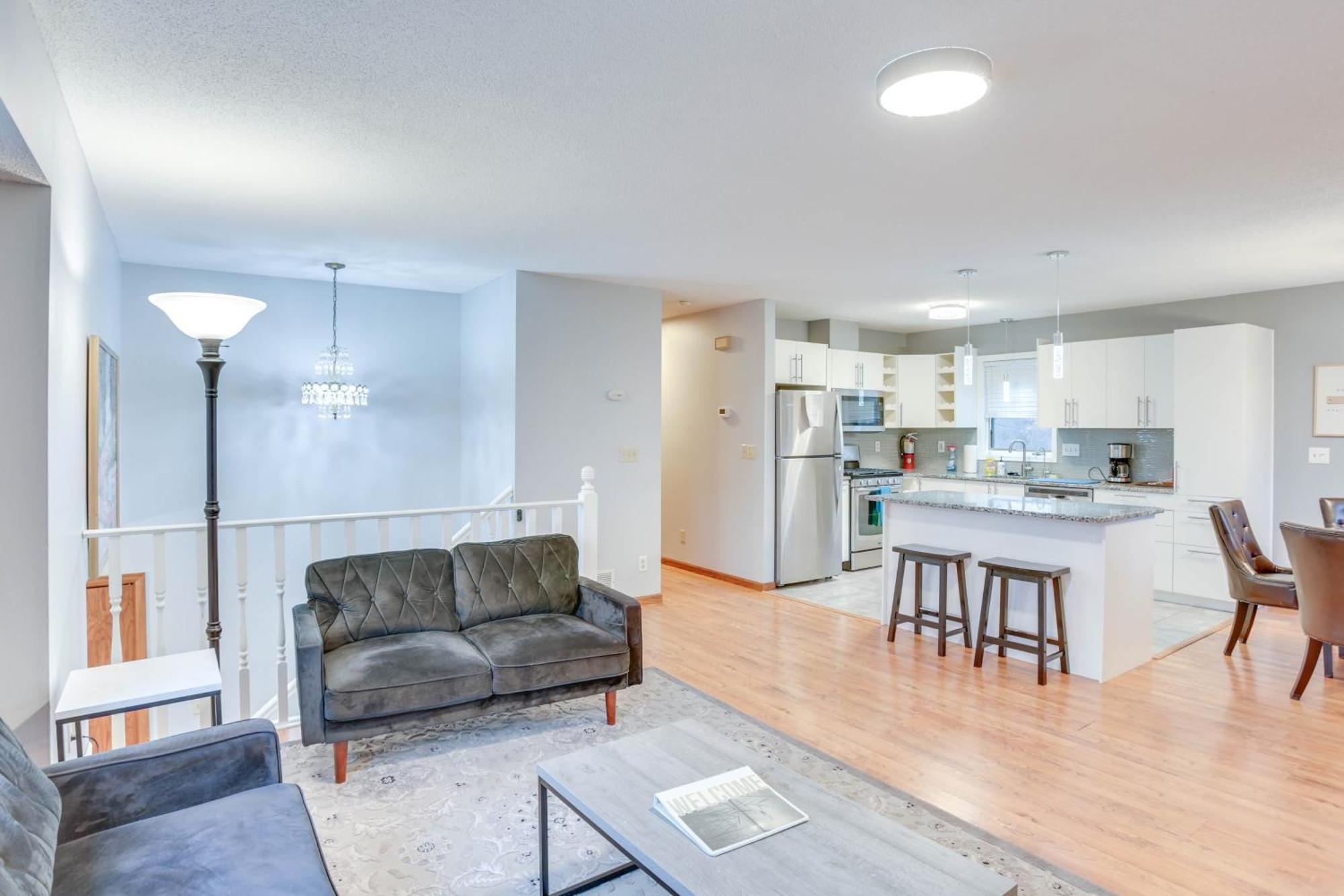 Holiday home Lovely Near Target Field!