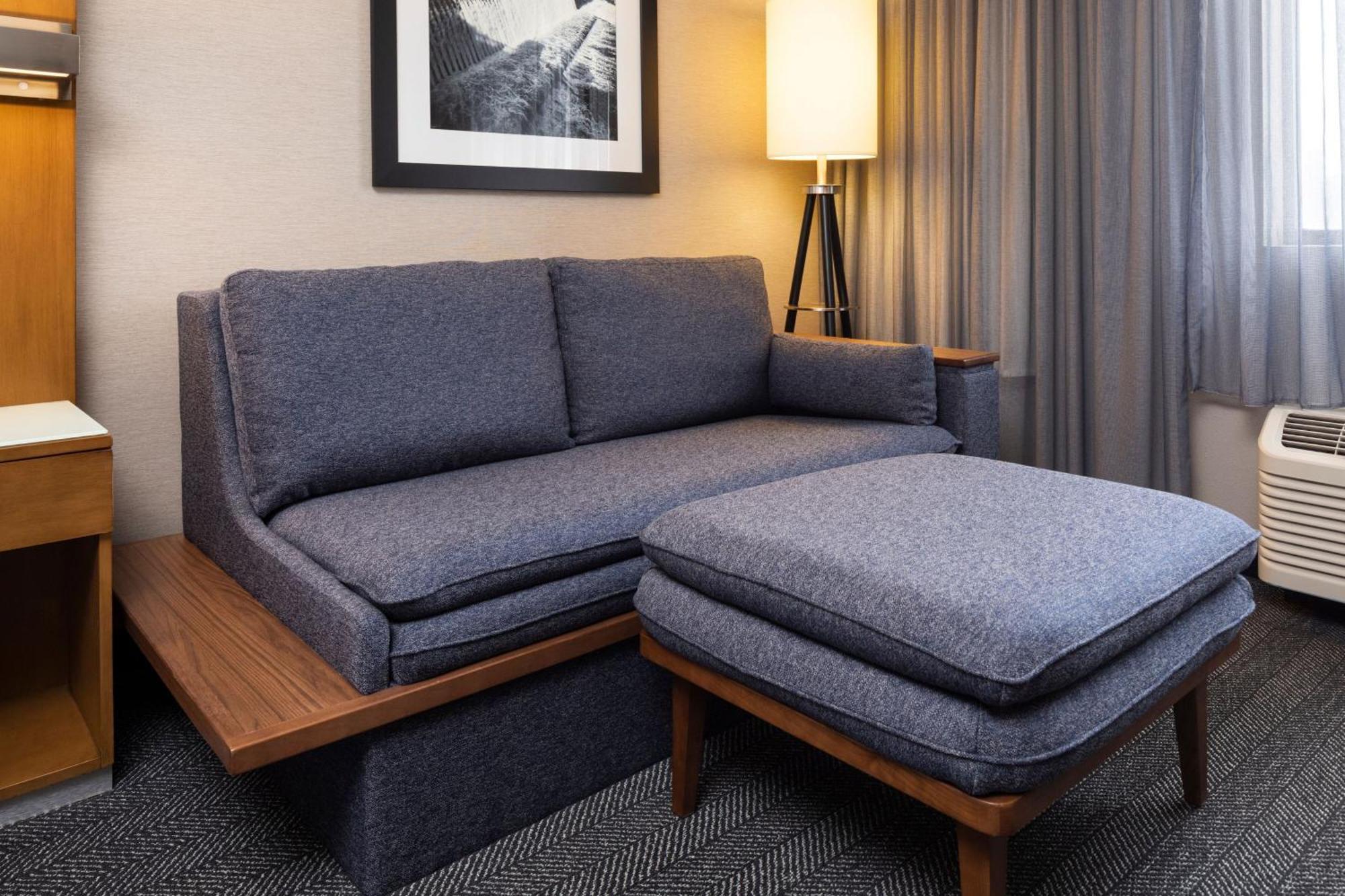 Hotel Courtyard By Marriott Downtown 3*