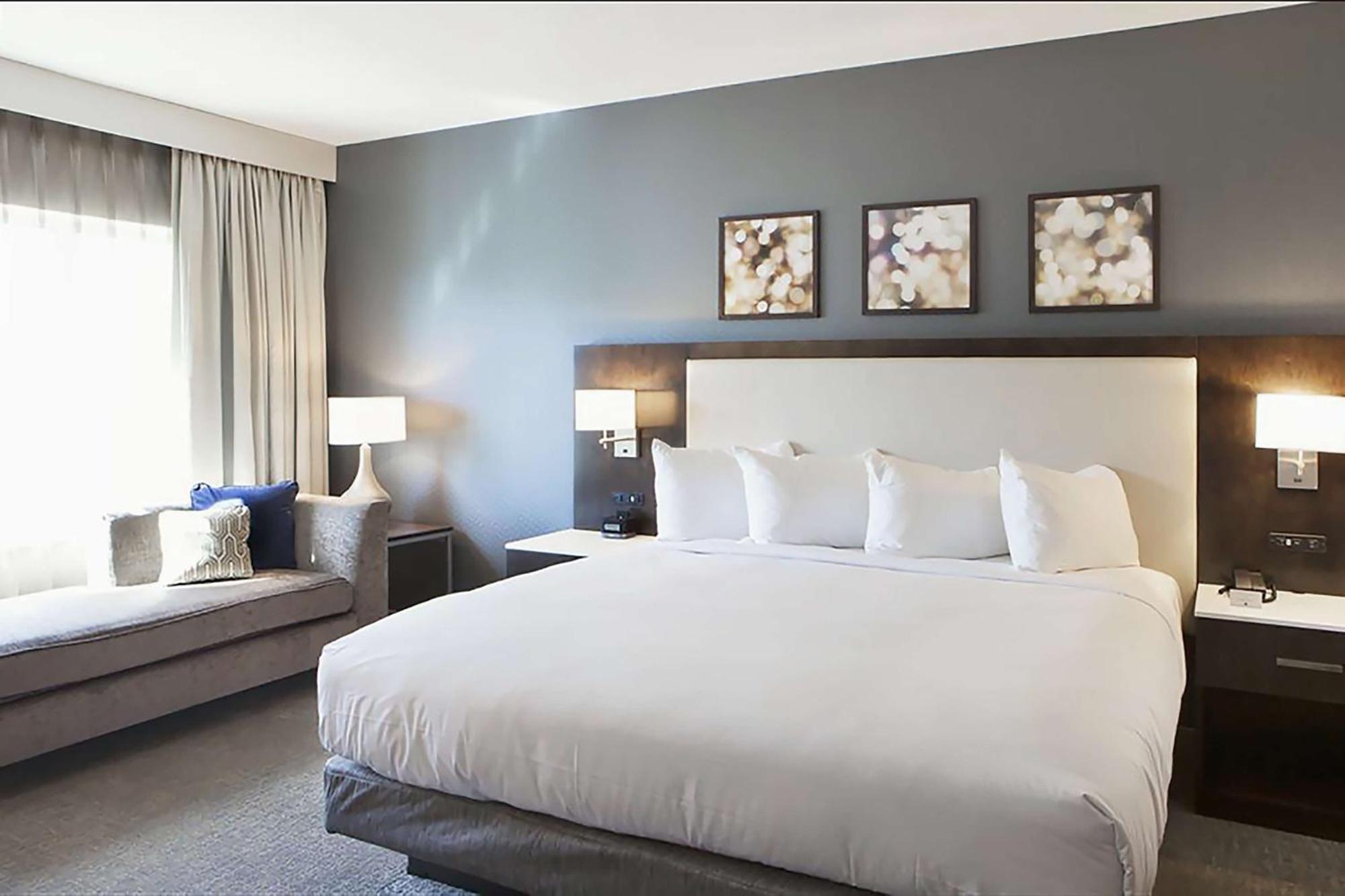 Hilton Garden - Area Hotel Minneapolis