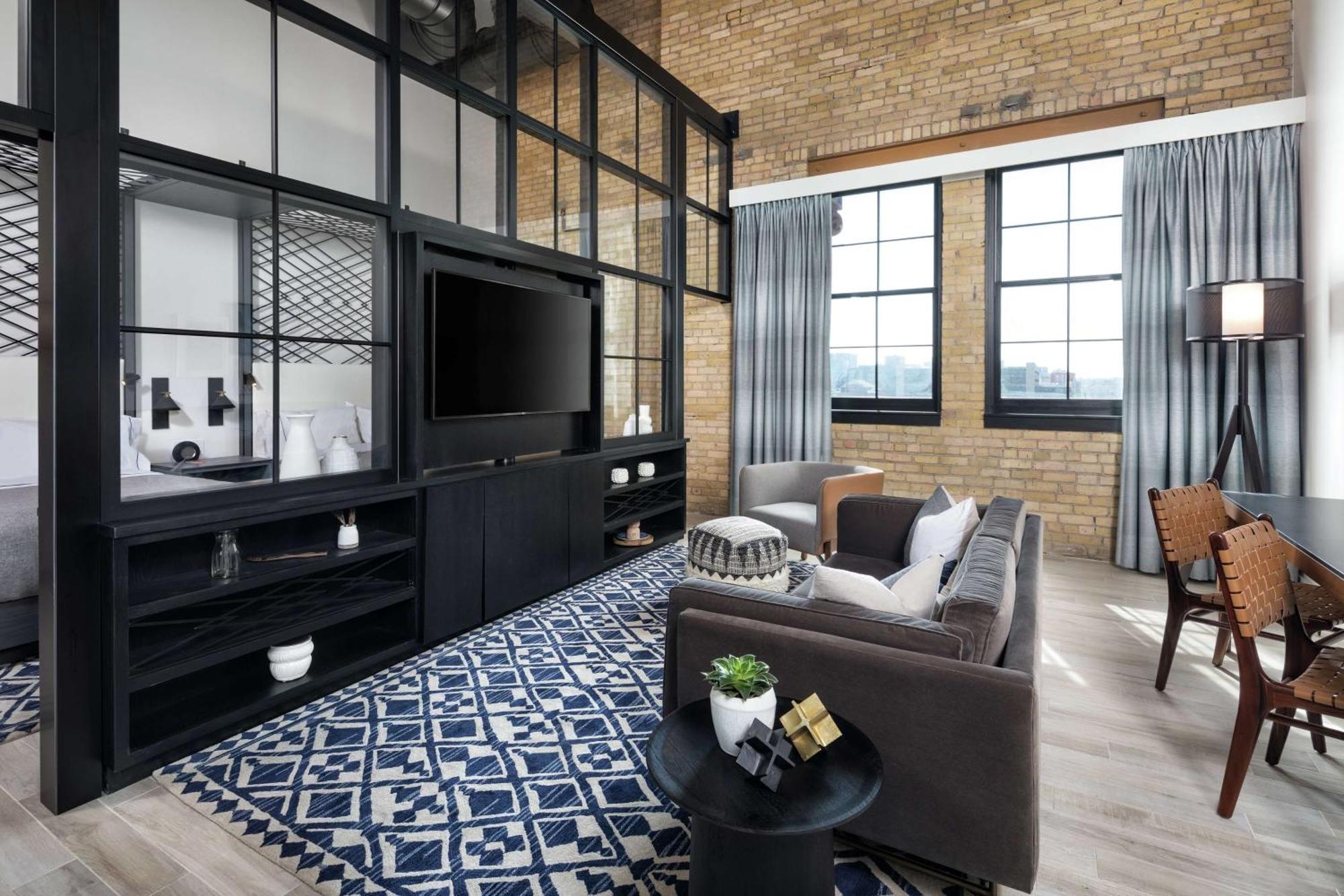 Canopy By Hilton Mill District 4*