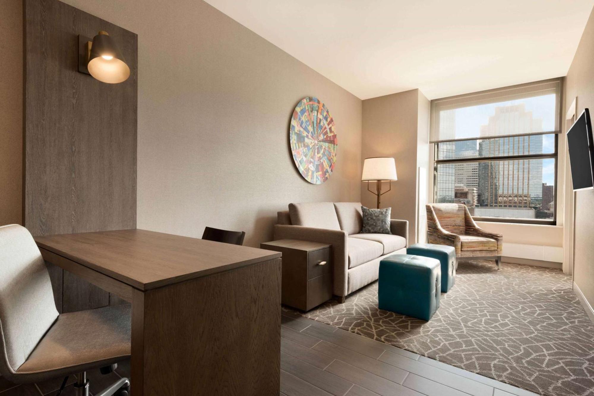 Embassy By Hilton Downtown Hotel Minneapolis