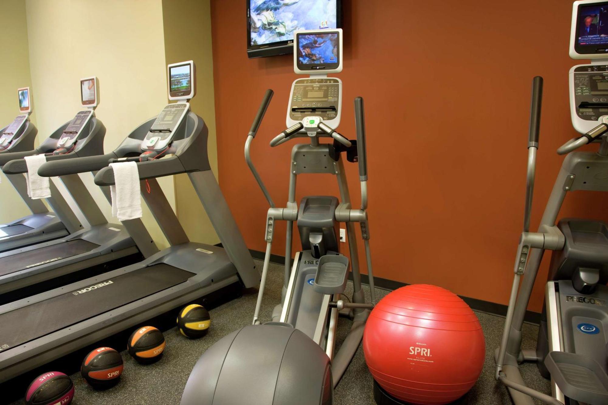 Hotel Hilton Garden Downtown 3*