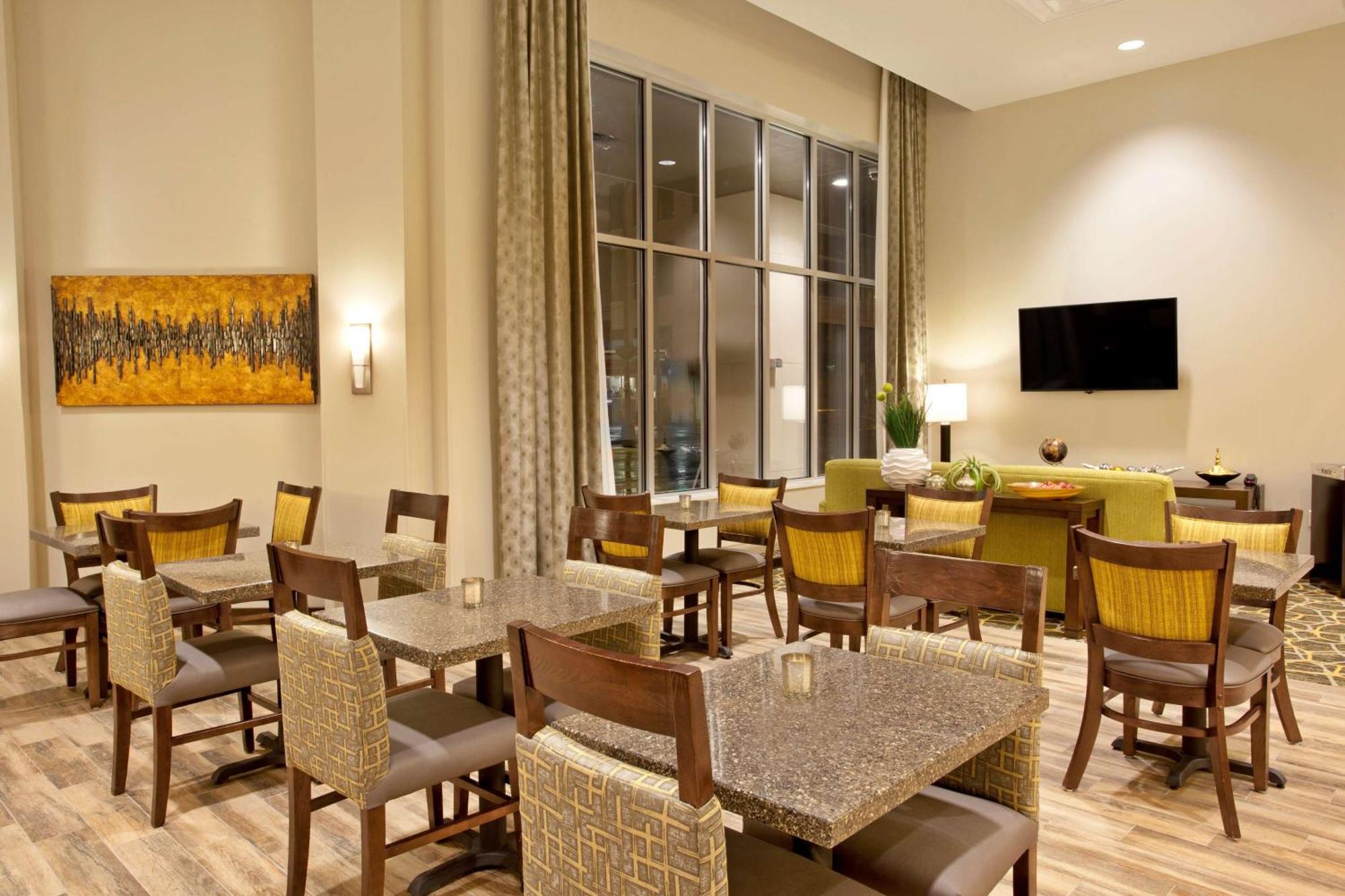 Hotel Hampton & - Minneapolis/downtown