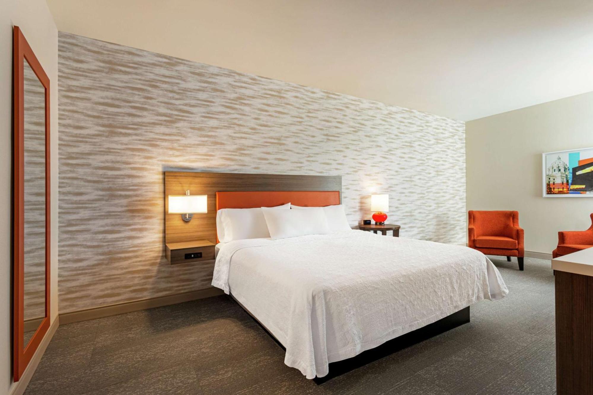 Hotel Home2 By Hilton Area Minneapolis