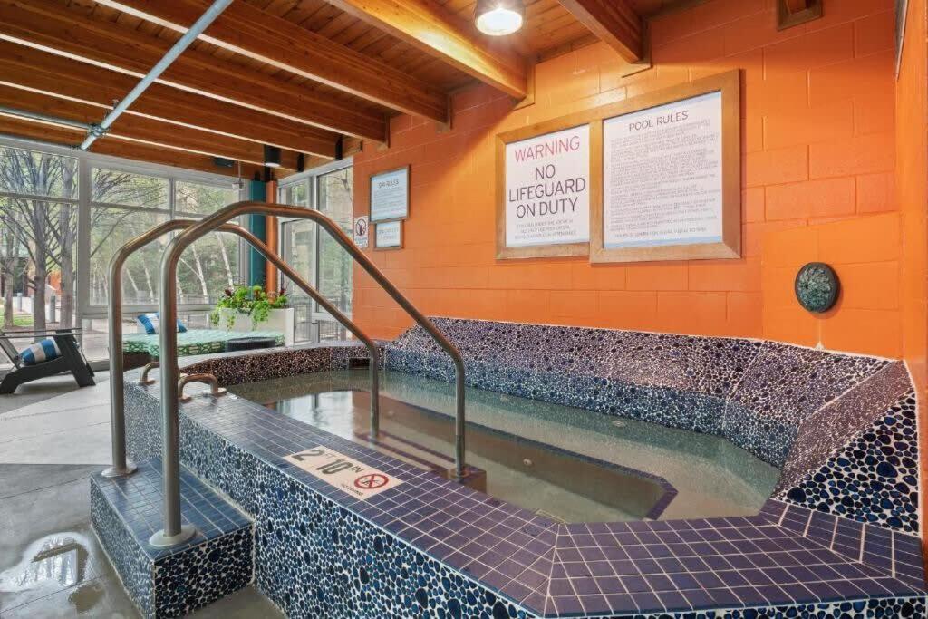 Cozysuites Mill District With Pool, Gym #05 Apartment *