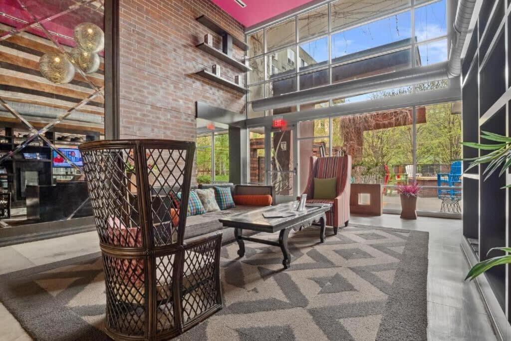 Cozysuites Mill District With Pool, Gym #05 Apartment